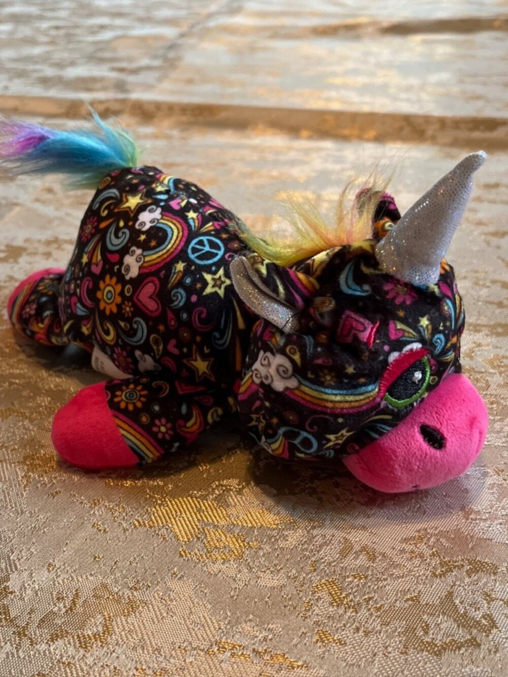 Cutetitos Unicornitos Unicorn Plush Black & Pink Rainbows Peace 7.5" Stuffed Toy